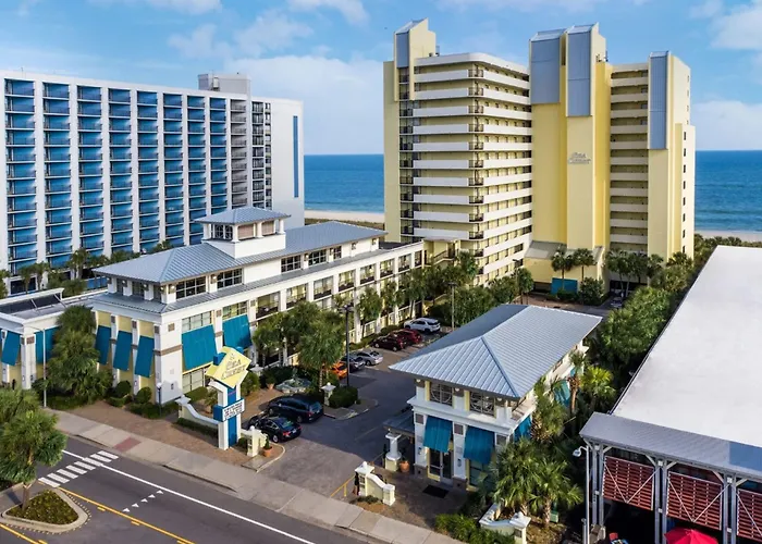 Pet Friendly hotel: Sea Crest Oceanfront Resort